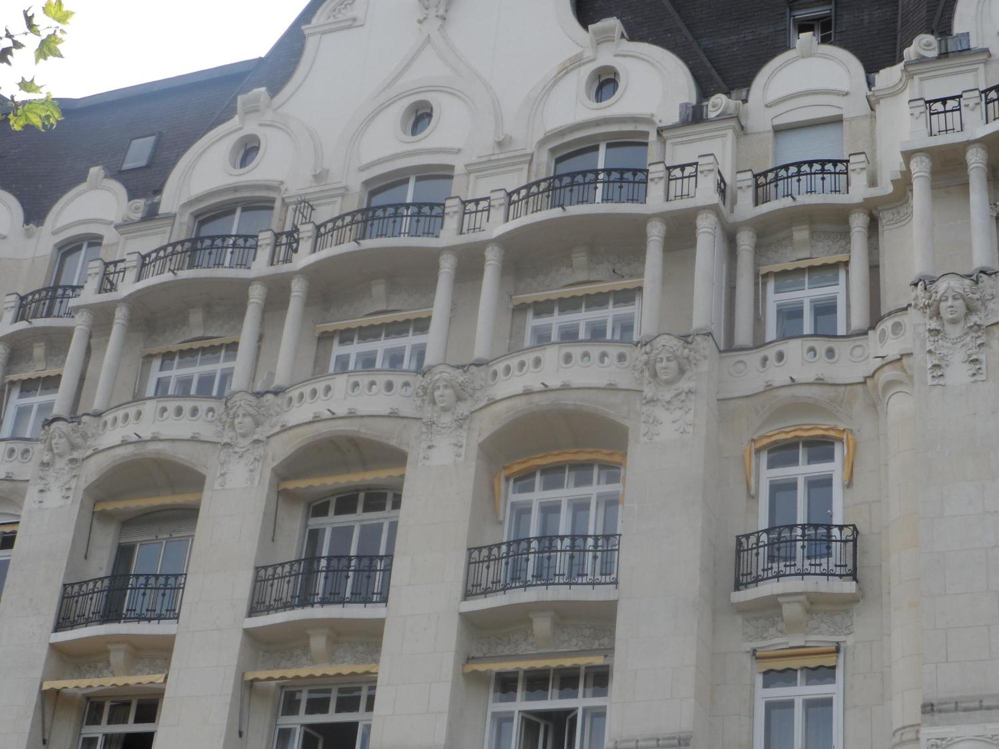 Cheap Booking Rooms L'Hospitalet de Llobregat Esterno foto